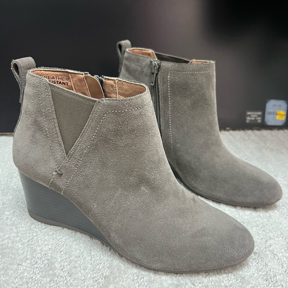 Vionic Taupe Suede Ankle Booties
